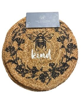 Rachel Ashwell The Farmhouse Bee Kind 15” Round Jute reversible stripe Placemats